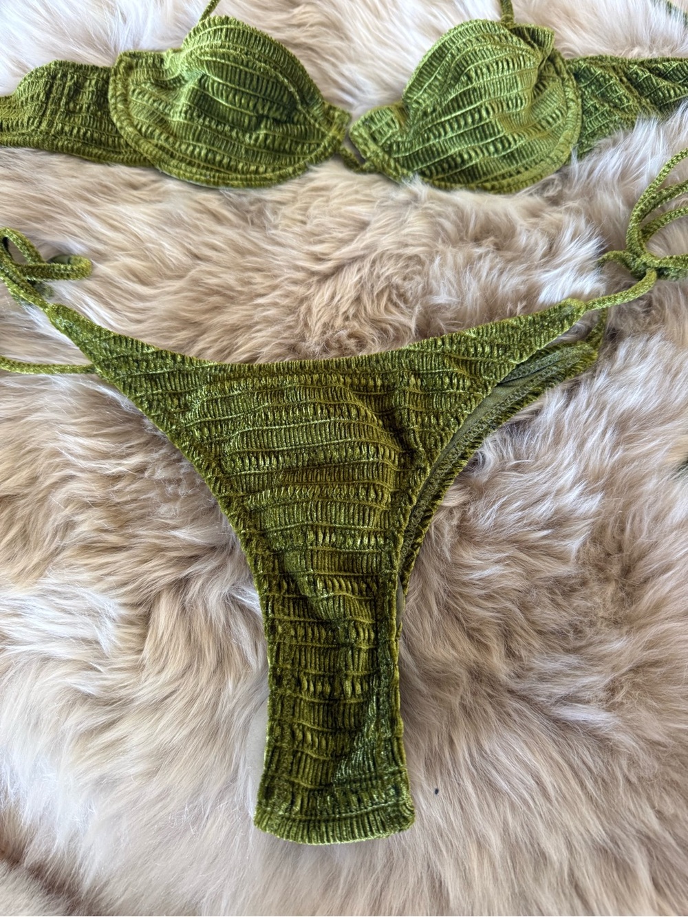 triangl swimwear Olive Green Velvet Bikini Bottom - Picture 2 of 4
